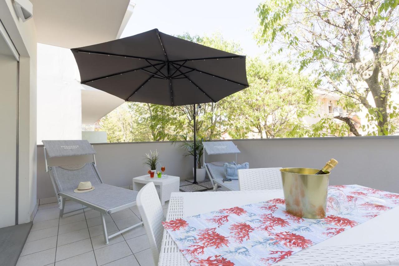 Residence Armony Misano Adriatico Buitenkant foto