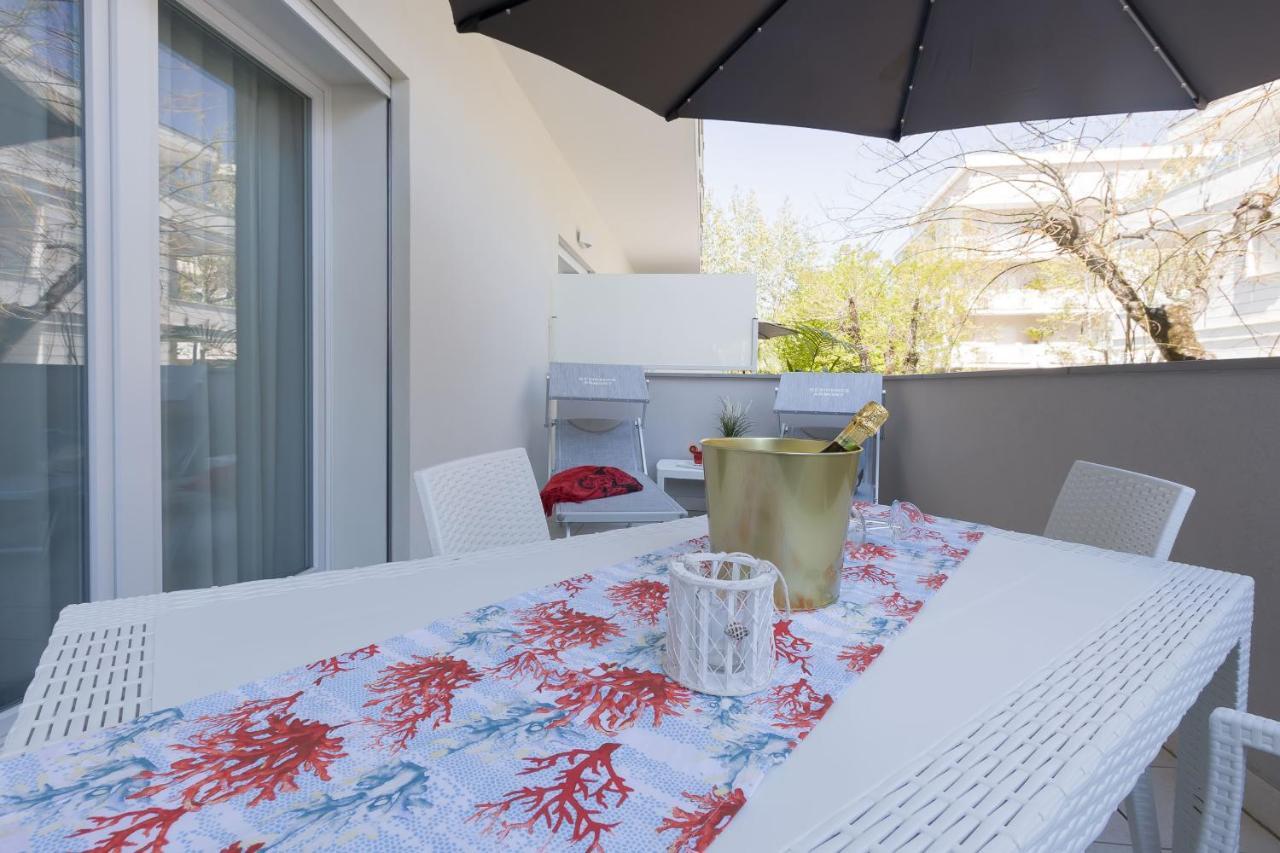 Residence Armony Misano Adriatico Buitenkant foto