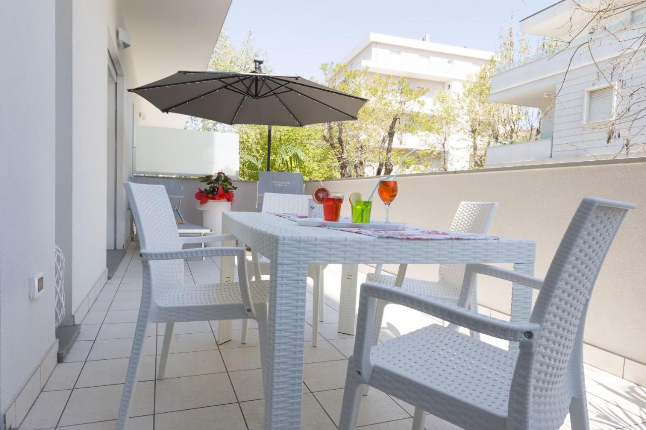 Residence Armony Misano Adriatico Buitenkant foto