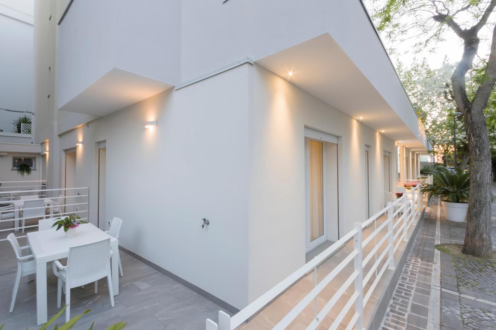 Residence Armony Misano Adriatico Buitenkant foto